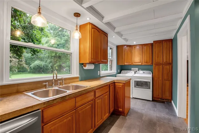 $679,900 | 1750 Woodard Road, Elma, NY 14059