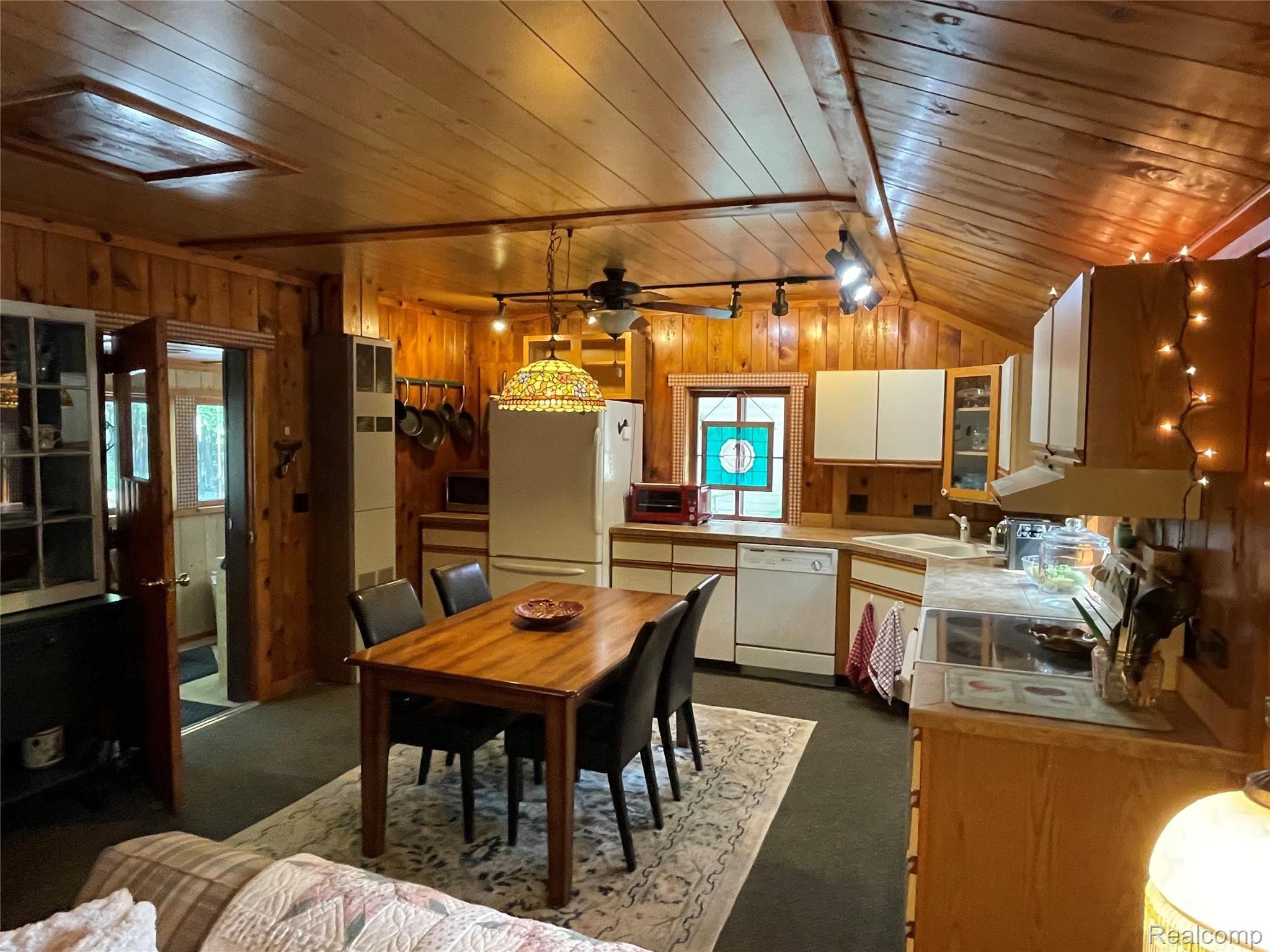 472 Dyer Road Rose City, MI 48654 - Photo 22 of 70 23.jpg