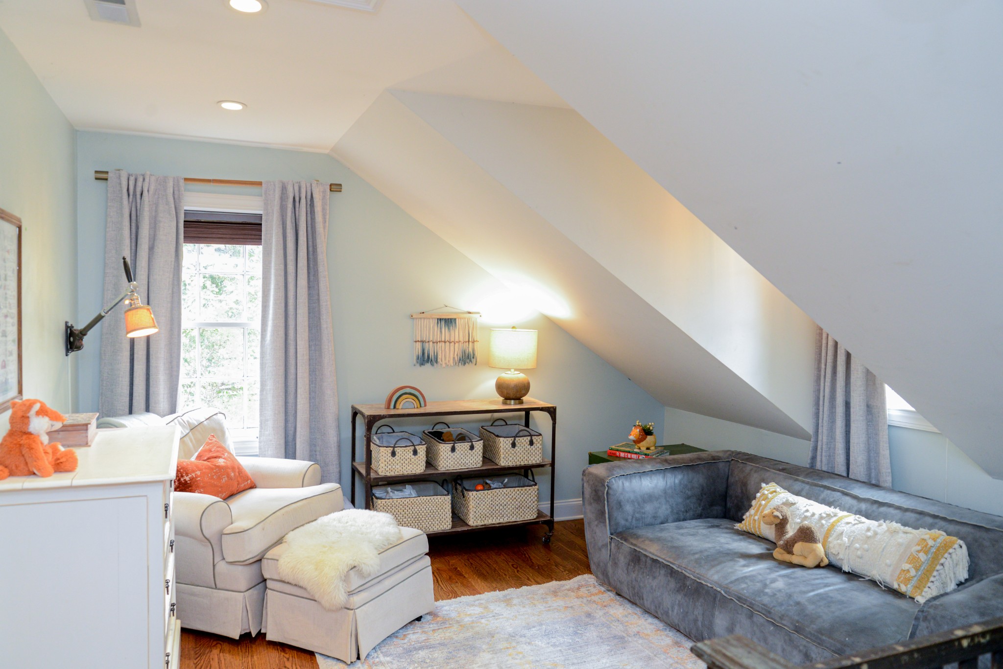 2905 Snowden Road Nashville, TN 37204 - Photo 23 of 40 a living room with furniture and wooden floor