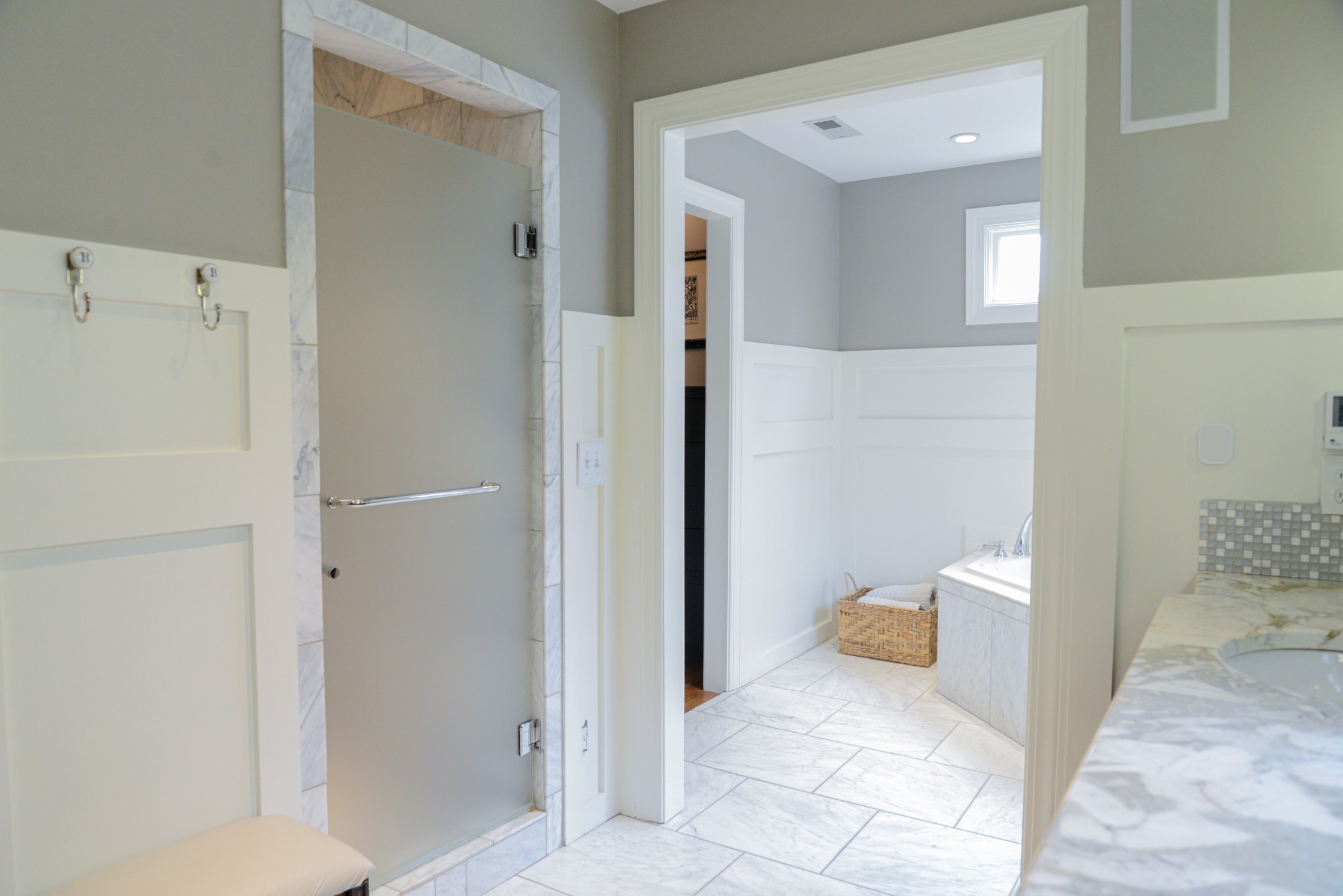 2905 Snowden Road Nashville, TN 37204 - Photo 32 of 40 a bathroom with a toilet and shower