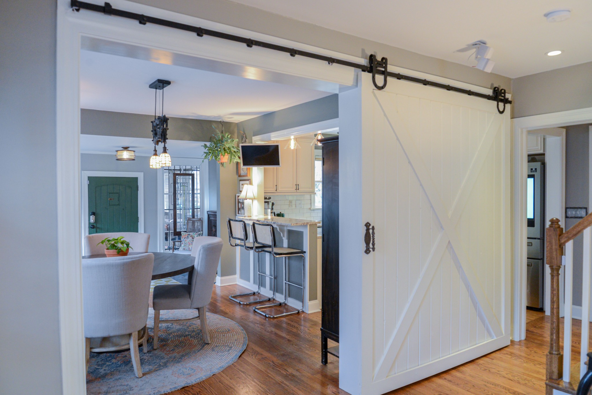2905 Snowden Road Nashville, TN 37204 - Photo 9 of 40 a view of a hallway with a dining table and chairs