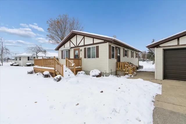$264,900 | N305 East 2nd Avenue, Brodhead, WI 53520