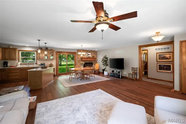 $350,000 | 1420 Church Street, Portage Des Sioux, MO 63373