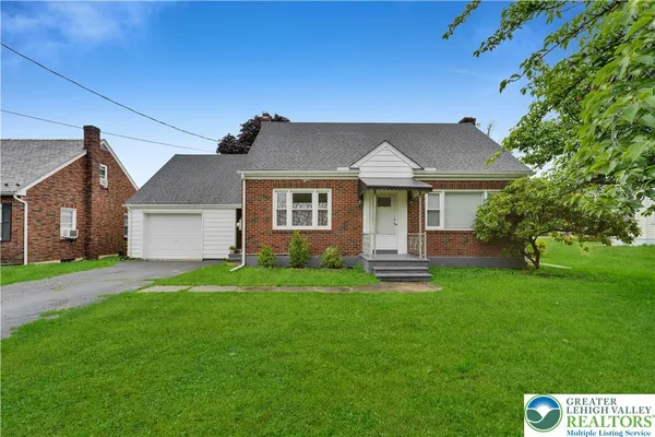 $369,900 | 5140 Highway 873, Schnecksville, PA 18078