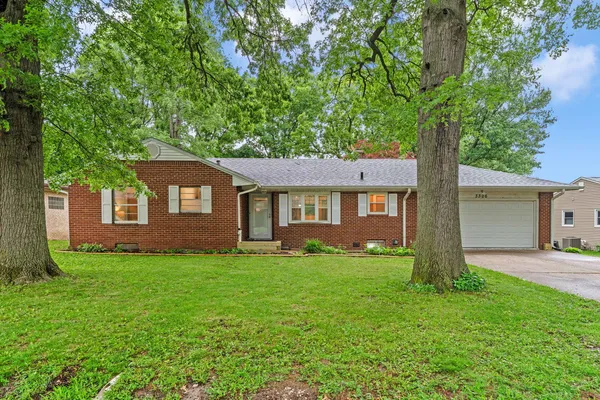 $295,000 | 3306 15th Street A, Moline, IL 61265