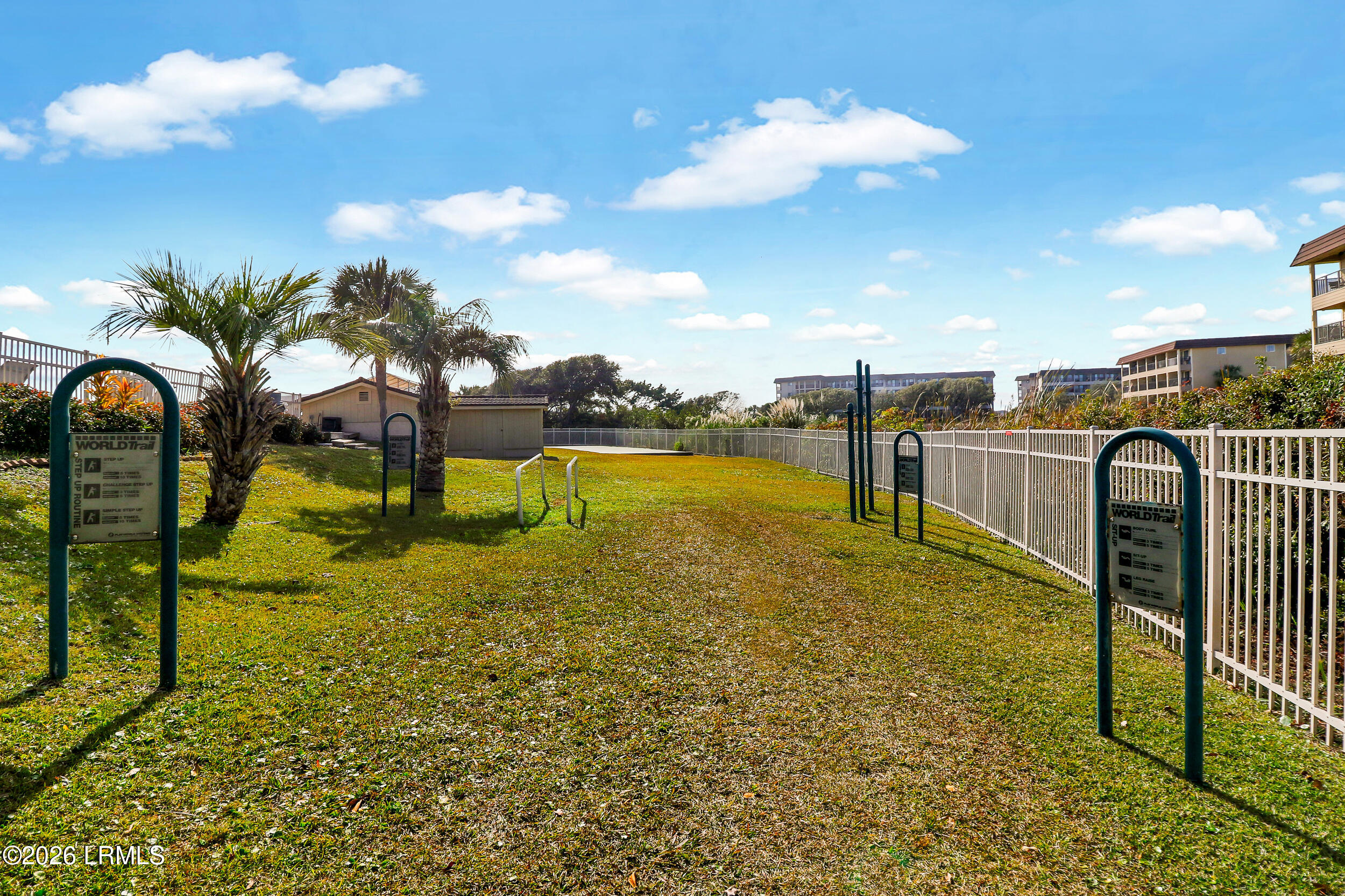 40 Folly Field Road, Unit B114 Hilton Head Island, SC 29928 - Photo 30 of 43 36__11a5854