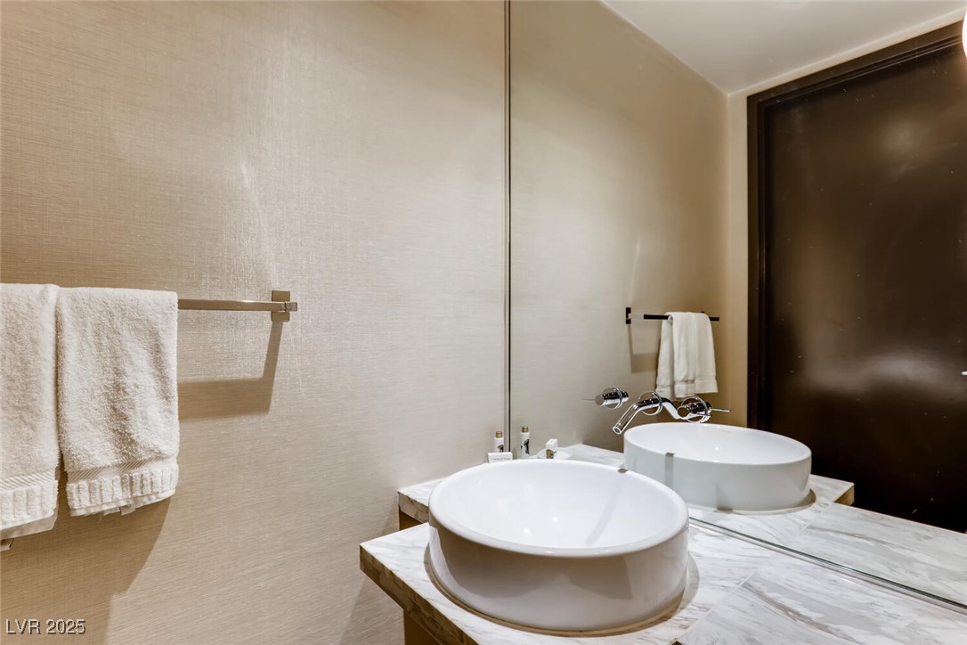 4381 West Flamingo Road, Unit 3221 Las Vegas, NV 89103 - Photo 12 of 33