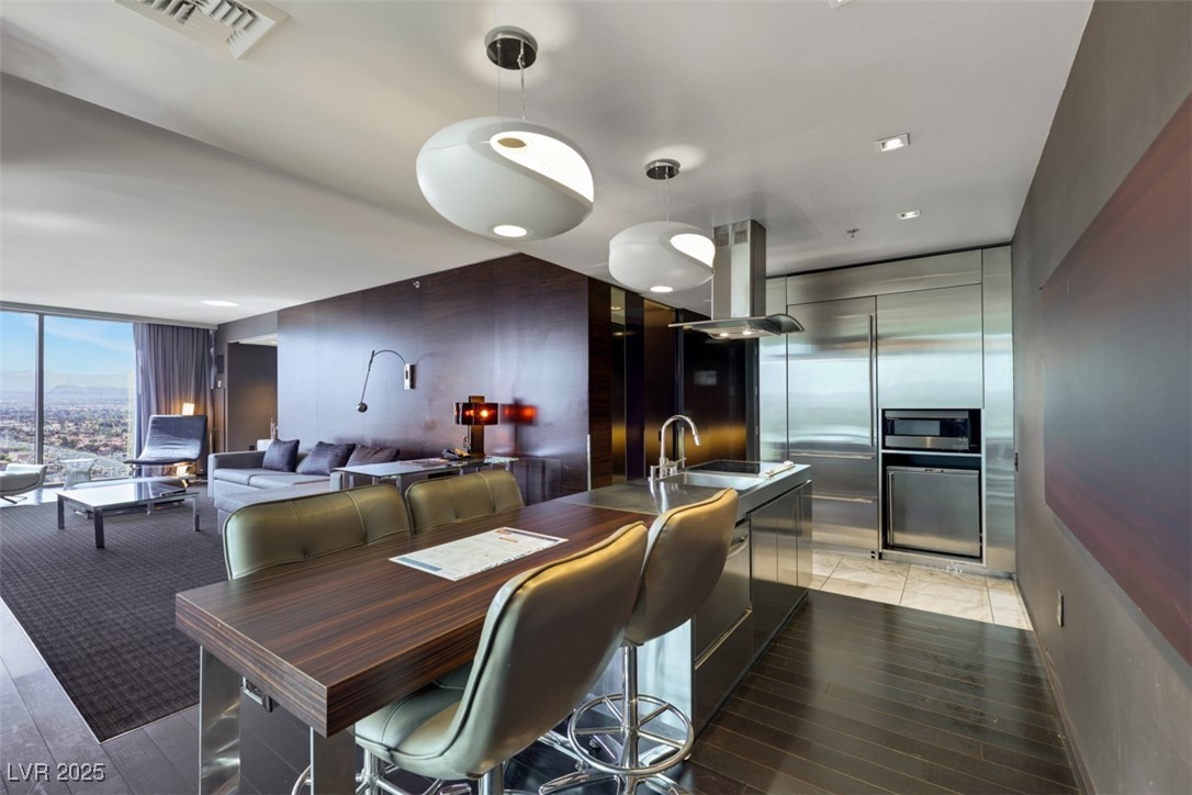 4381 West Flamingo Road, Unit 3221 Las Vegas, NV 89103 - Photo 3 of 33