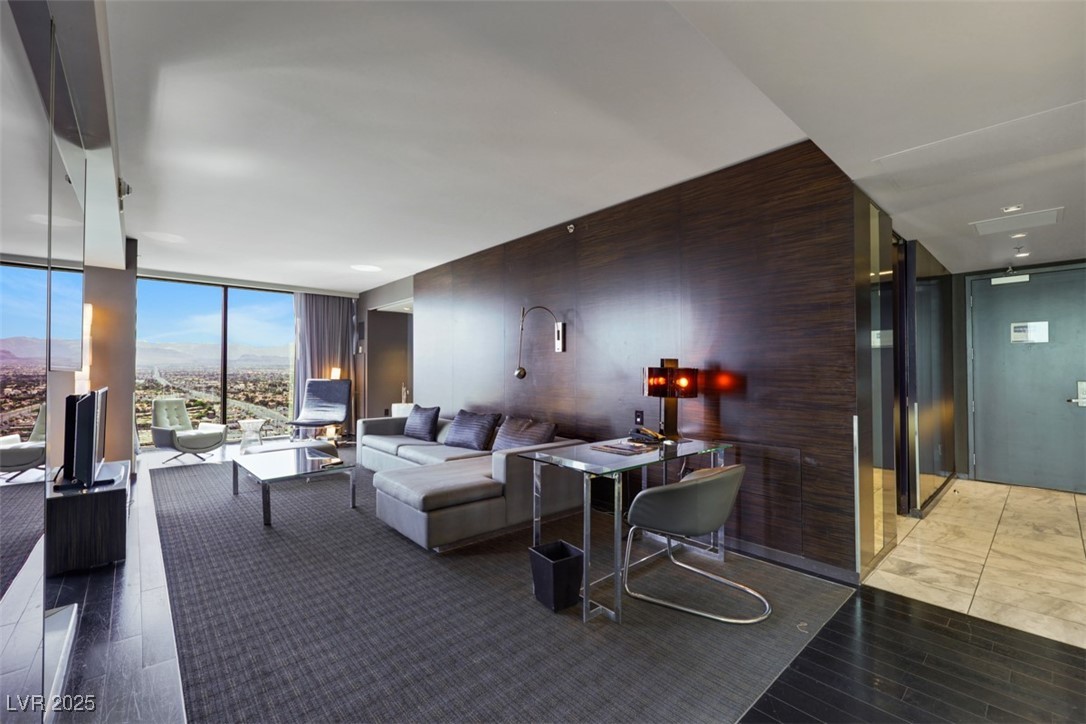 4381 West Flamingo Road, Unit 3221 Las Vegas, NV 89103 - Photo 6 of 33