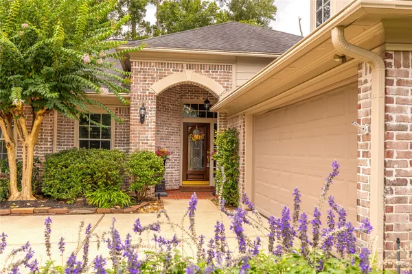 $625,000 | 19 Palmer Green Place, Spring, TX 77381