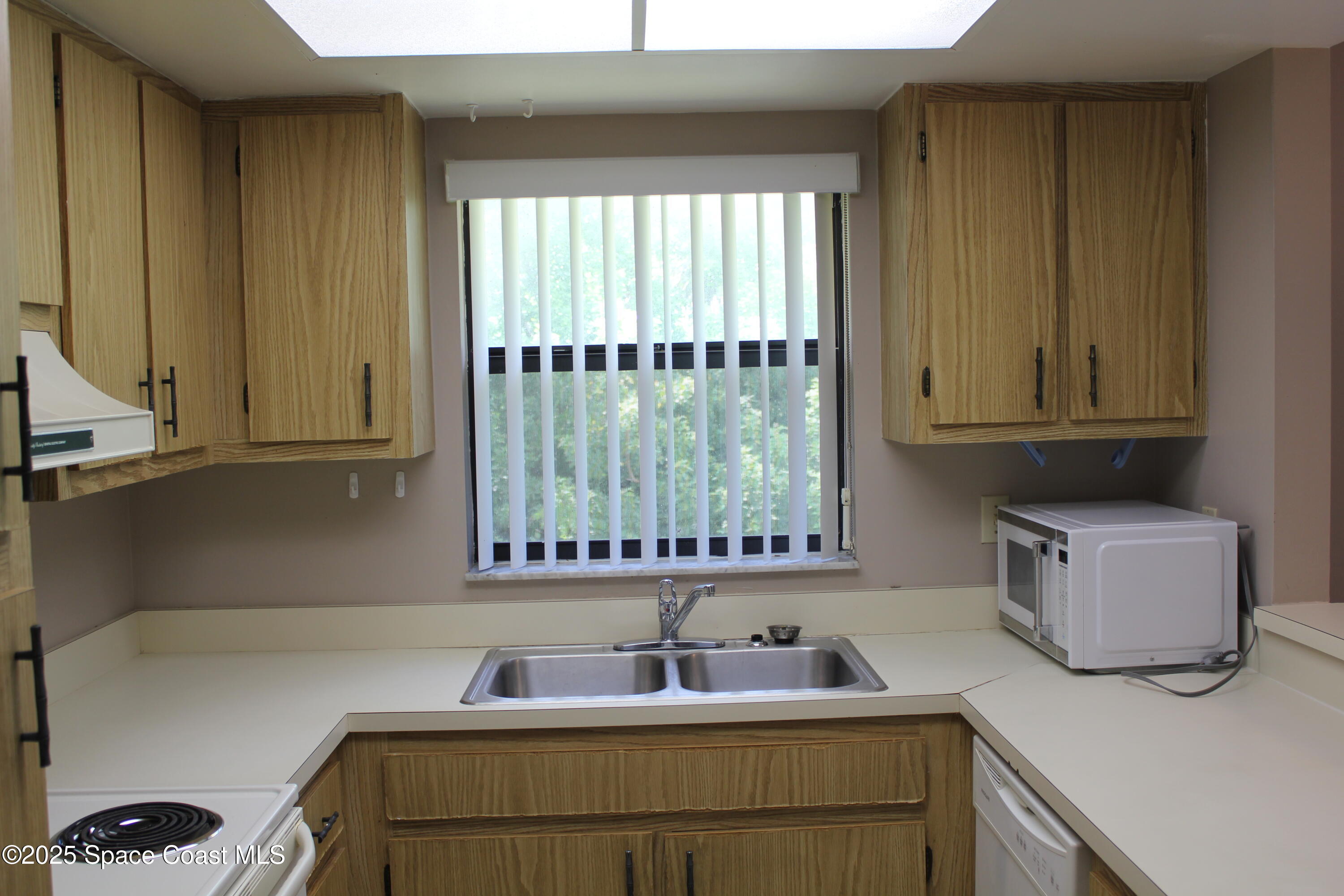586 North Wickham Road, Unit 62 Melbourne, FL 32935 - Photo 4 of 19 IMG_5020