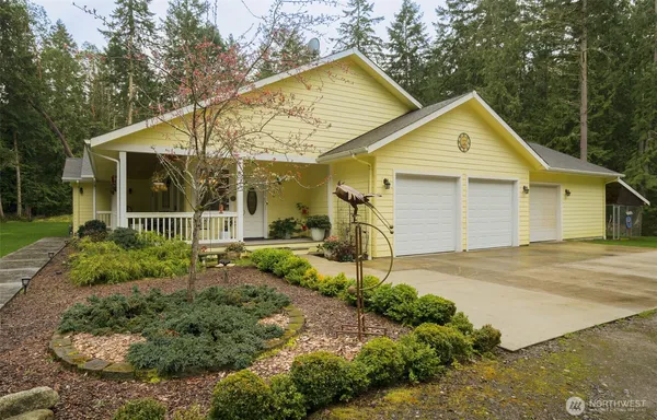$900,000 | 72 Doe Place, Sequim, WA 98382