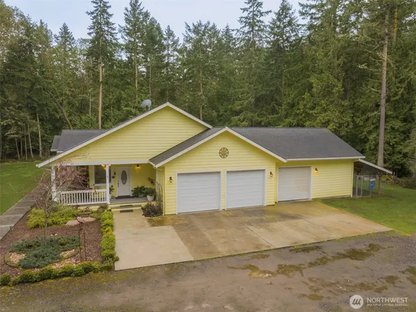 $900,000 | 72 Doe Place, Sequim, WA 98382