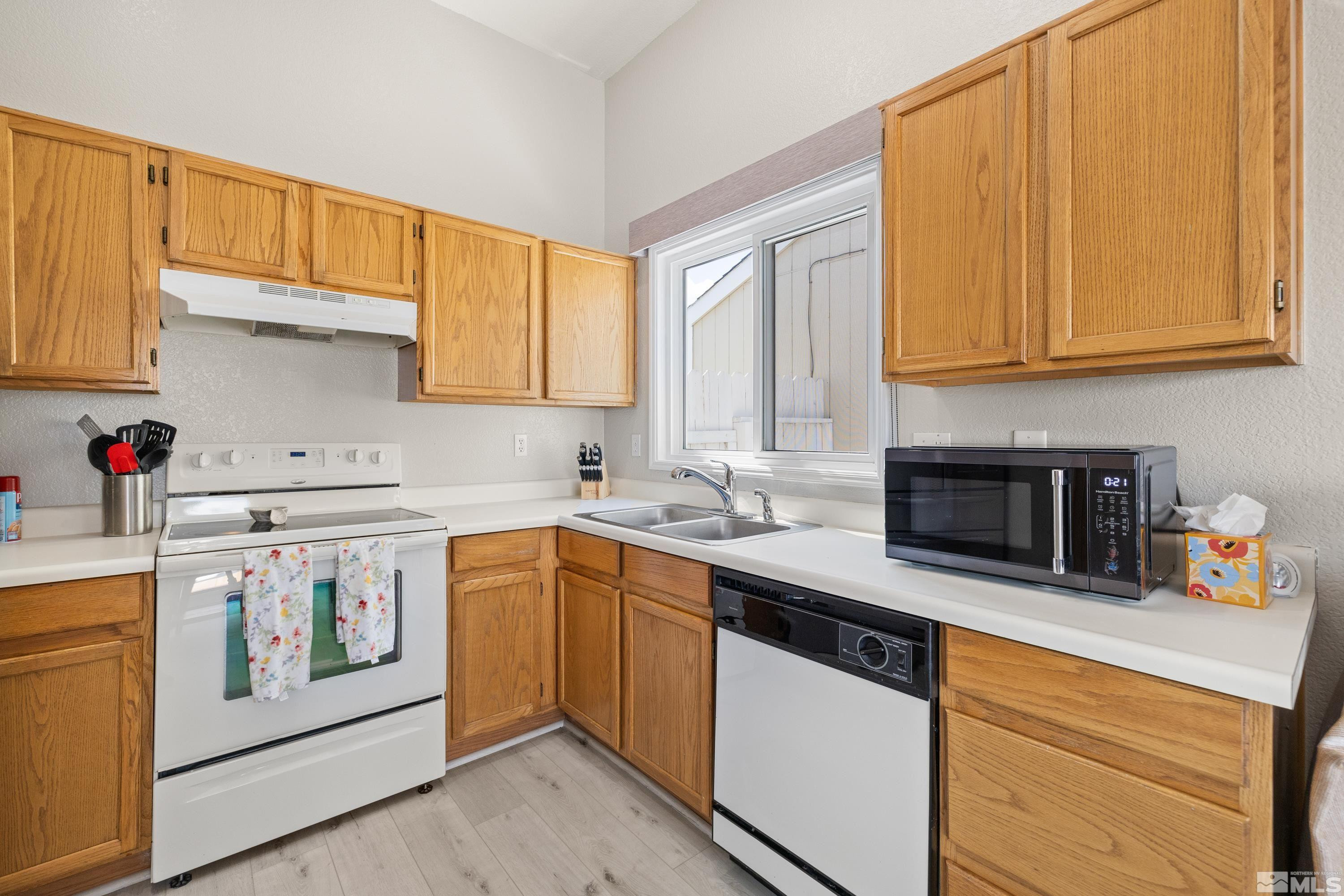 3149 May Rose Circle Reno, NV 89502 - Photo 7 of 19 Photo 7