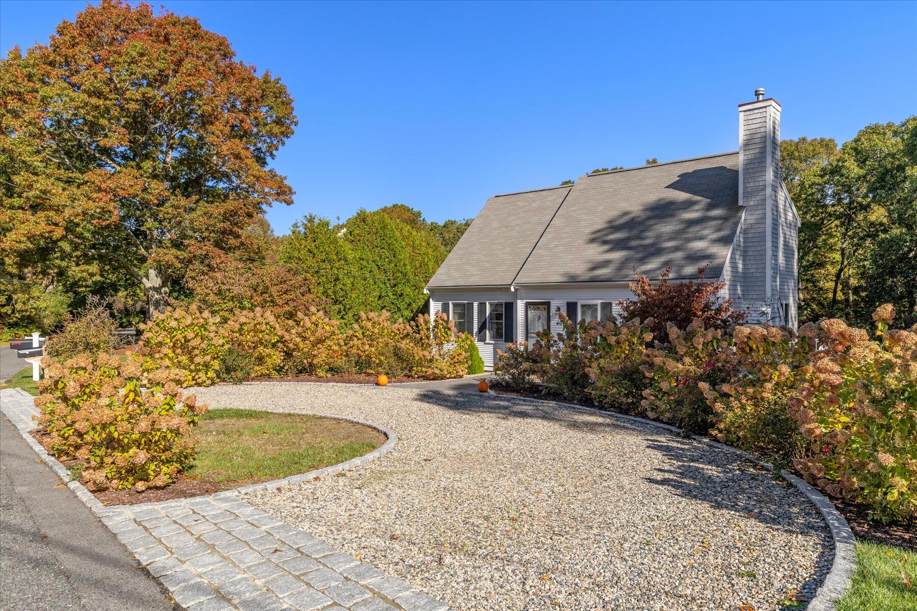 40 Waterfield Road Osterville, MA 02655 - Photo 29 of 35 26