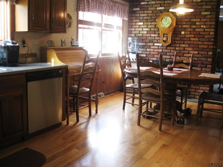 44 Stock Lane Rensselaer, NY 12144 - Photo 4 of 21 Photo 4