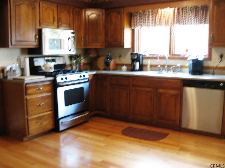 44 Stock Lane Rensselaer, NY 12144 - Photo 5 of 21 Photo 5