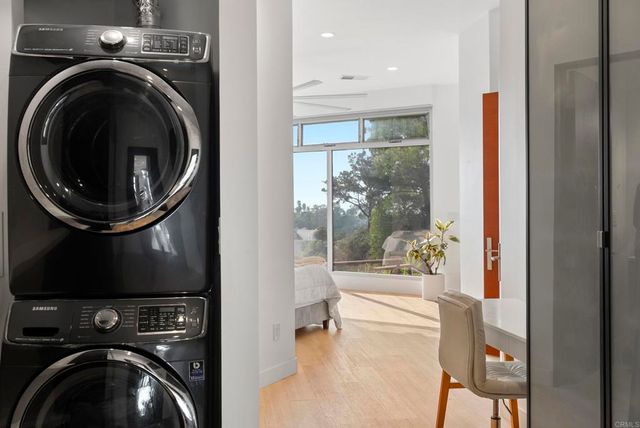 $2,180,000 | 1645 Noma Lane, Encinitas, CA 92024