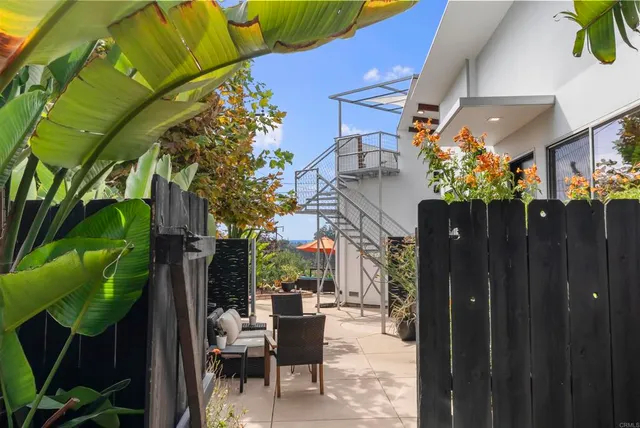 $2,180,000 | 1645 Noma Lane, Encinitas, CA 92024