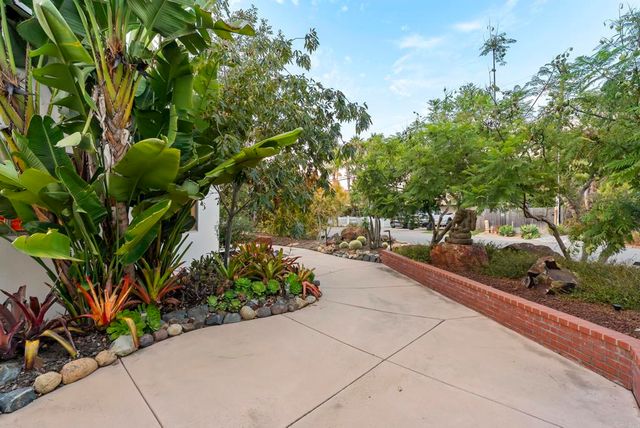 $2,180,000 | 1645 Noma Lane, Encinitas, CA 92024