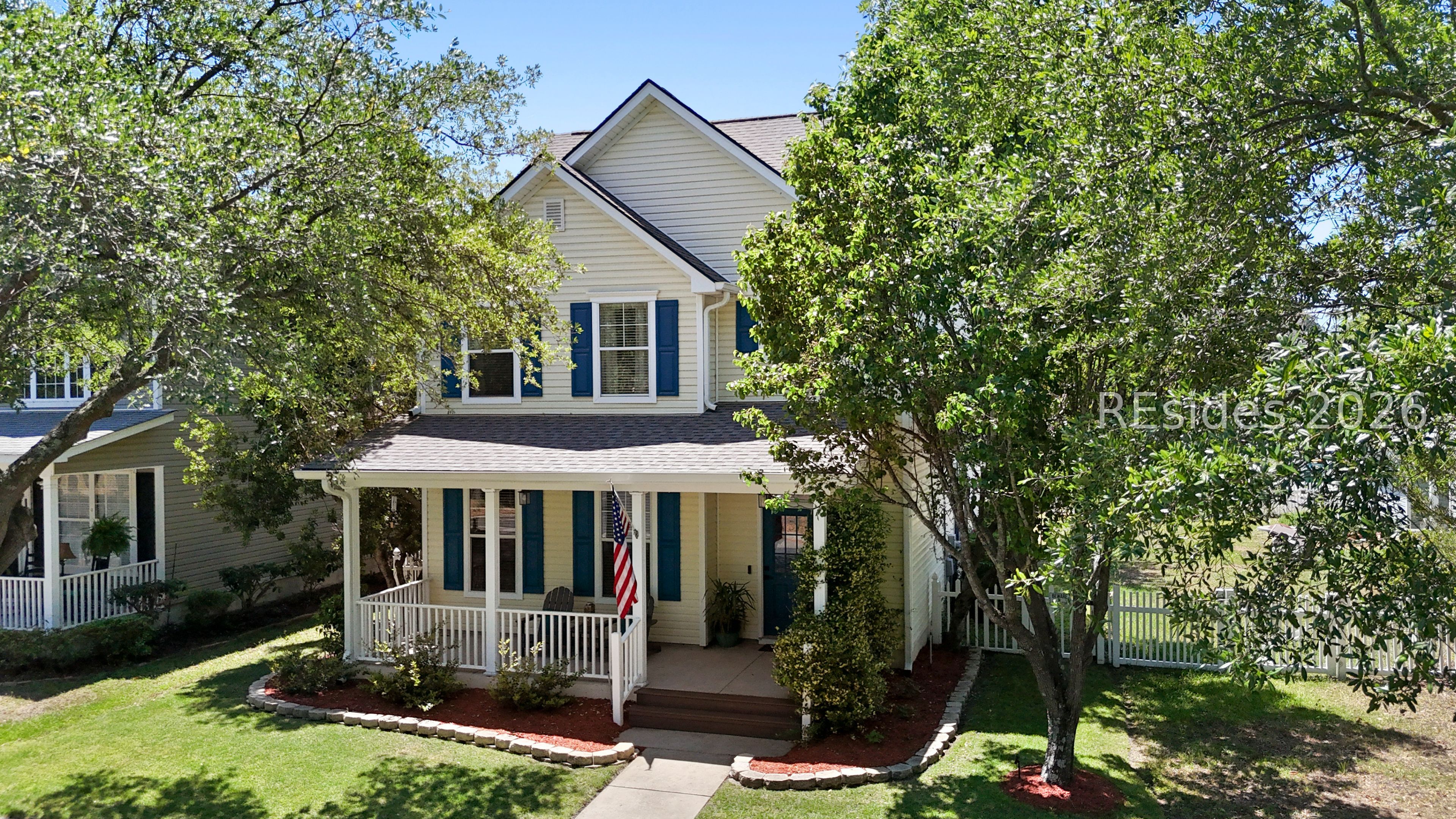 47 5th Avenue Bluffton, SC 29910 - Photo 3 of 44 New roof, new LVP floors and remodeled baths