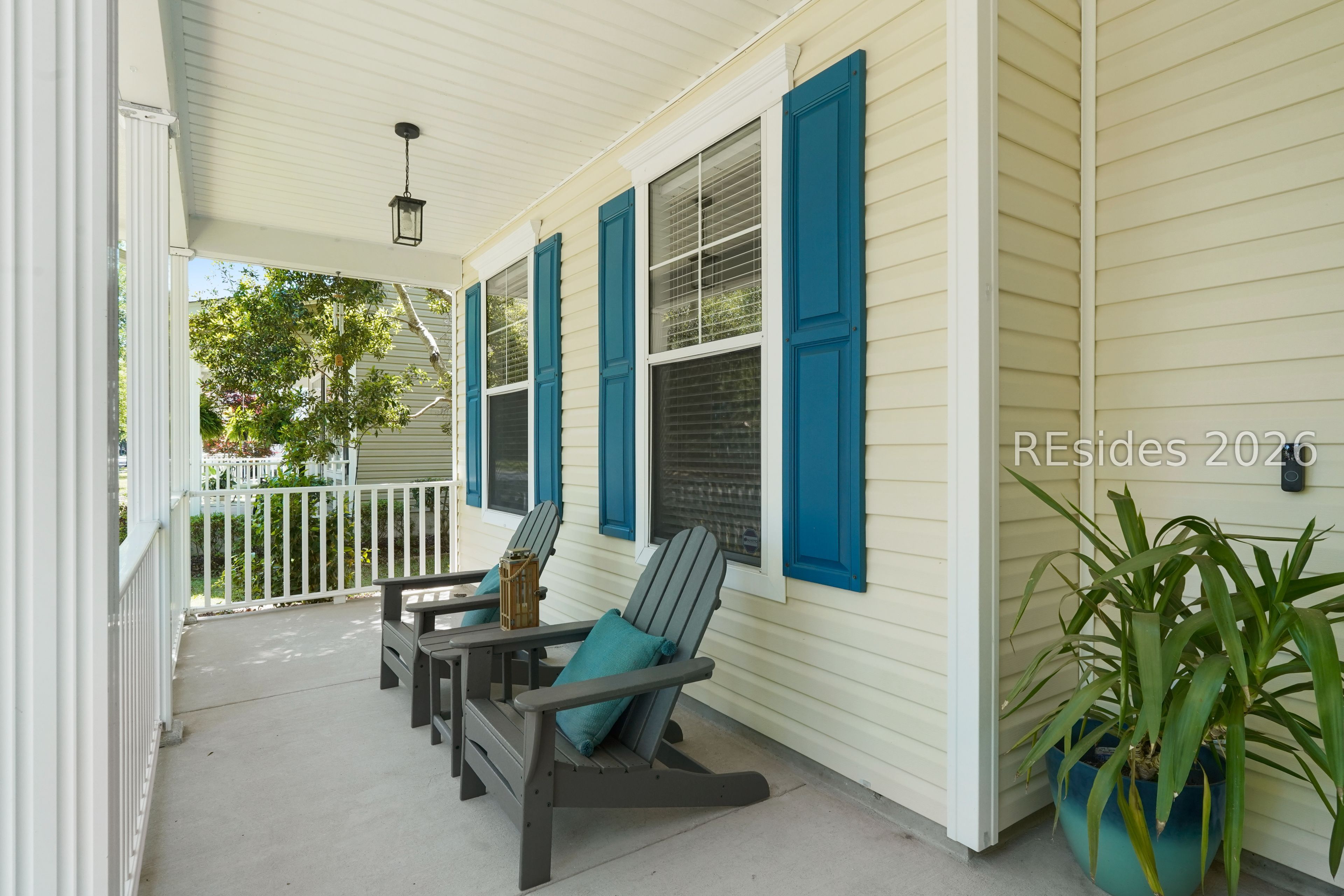 47 5th Avenue Bluffton, SC 29910 - Photo 39 of 44 Front porch life in Bluffton Park!