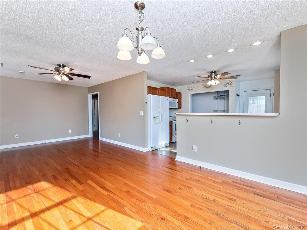 332 Shoemaker Farm Road Statesville, NC 28625 - Photo 6 of 27 Gallery Image 6