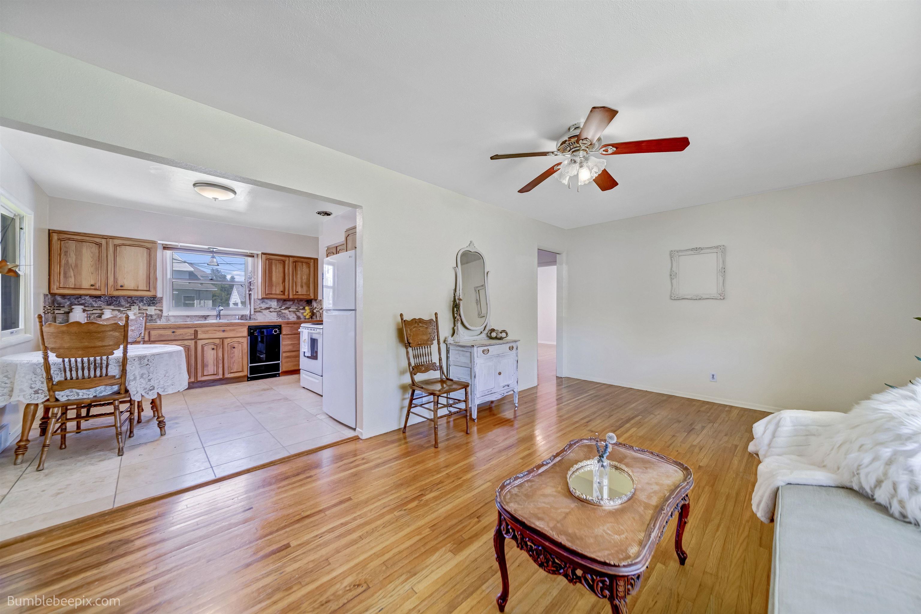 1024 West Cleveland Avenue Spokane, WA 99205 - Photo 4 of 23