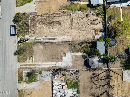 a close view of sink and tap