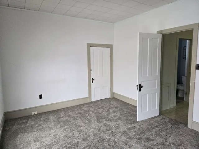 $1,400 | 135 West Michigan Avenue, Unit 2, Saline, MI 48176