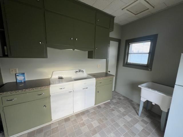 135 West Michigan Avenue, Unit 2 Saline, MI 48176 - Photo 2 of 7 thumbnail_IMG_7322_1765395176442