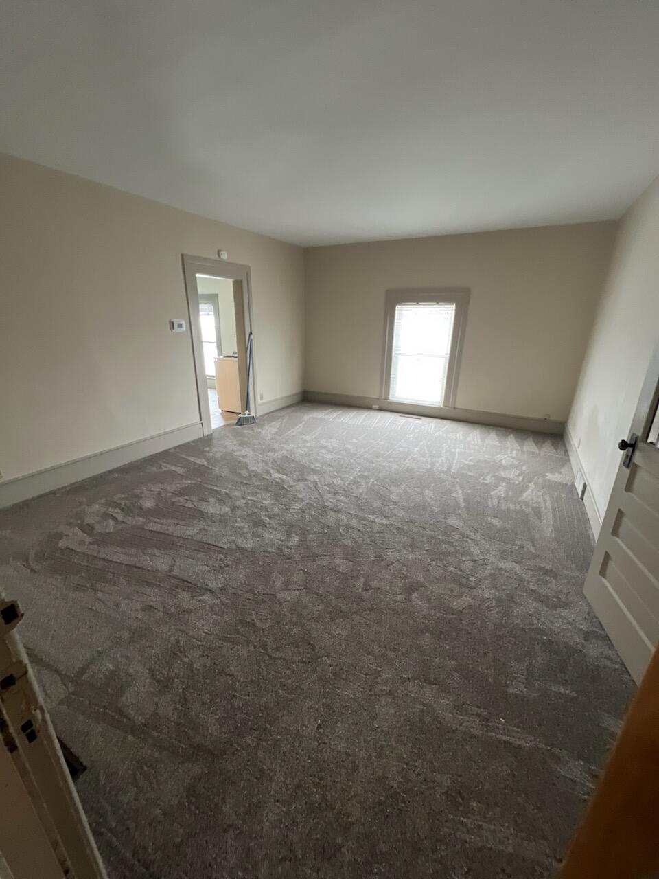 135 West Michigan Avenue, Unit 2 Saline, MI 48176 - Photo 5 of 7 786469333(2) (1)