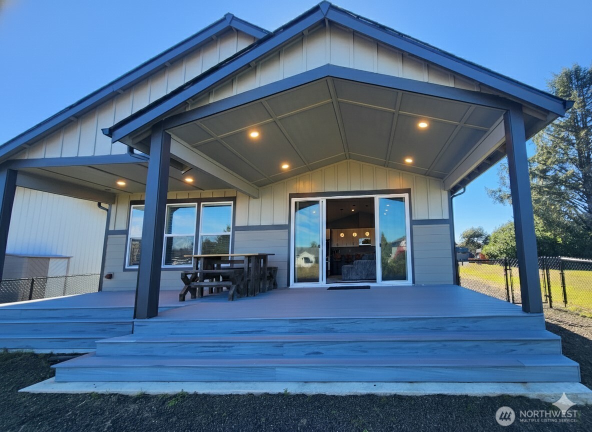 332 Cockle Street Southwest Ocean Shores, WA 98569 - Photo 2 of 35
