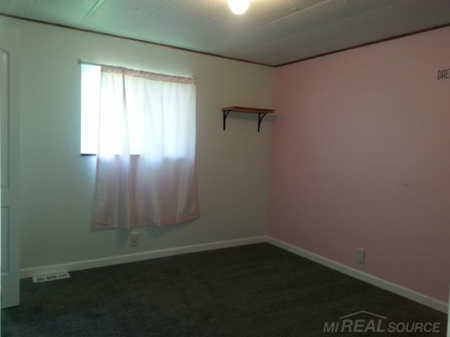 5120 8th Road Croswell, MI 48422 - Photo 10 of 18 31348992-9.JPG