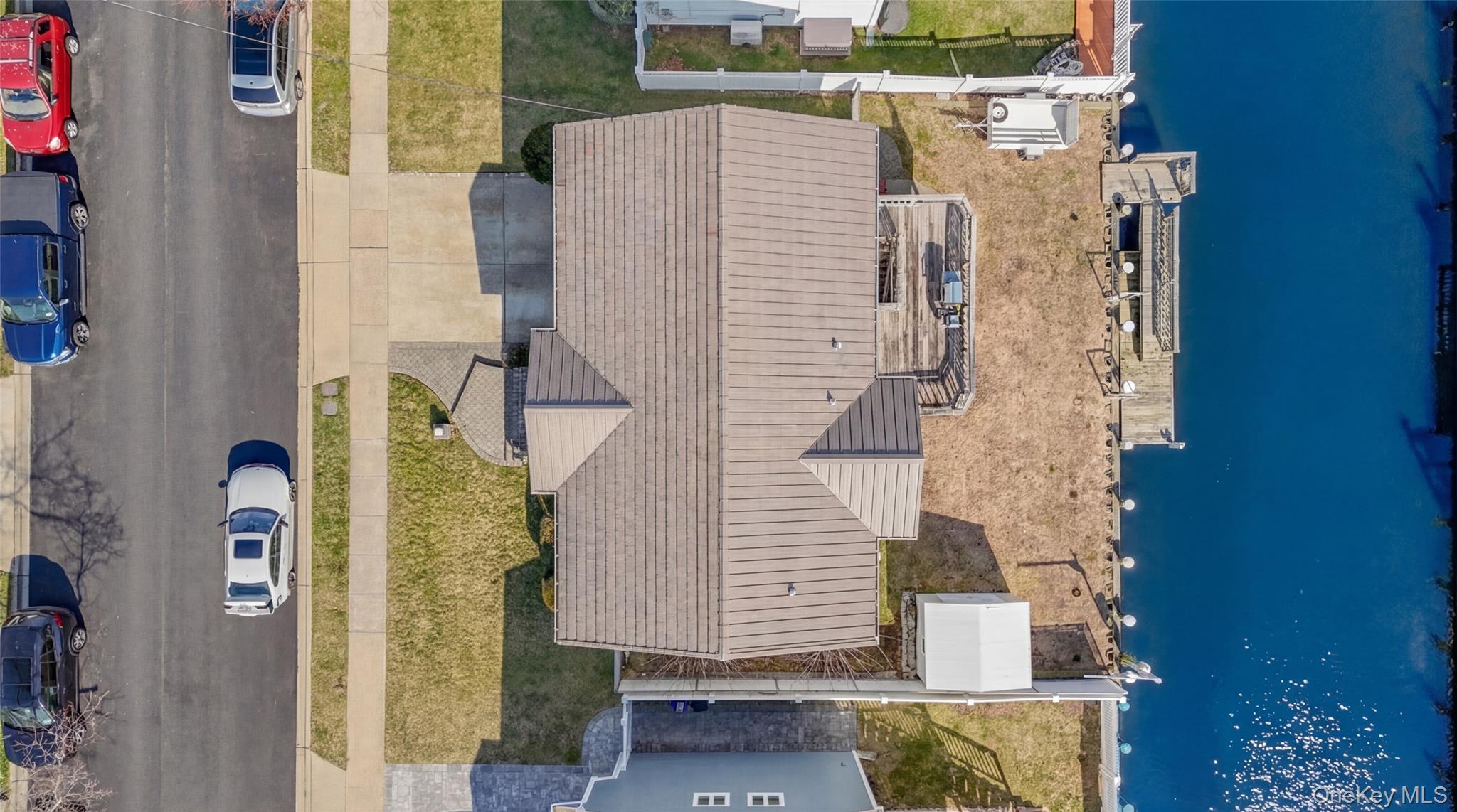 3727 Oceanside Road East Oceanside, NY 11572 - Photo 2 of 34