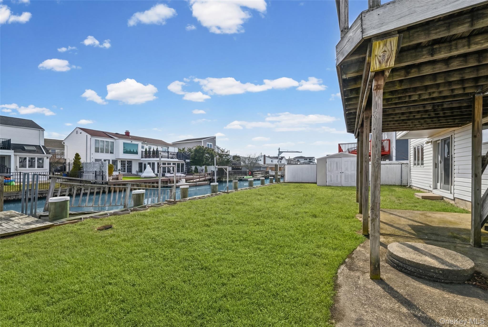 3727 Oceanside Road East Oceanside, NY 11572 - Photo 22 of 34