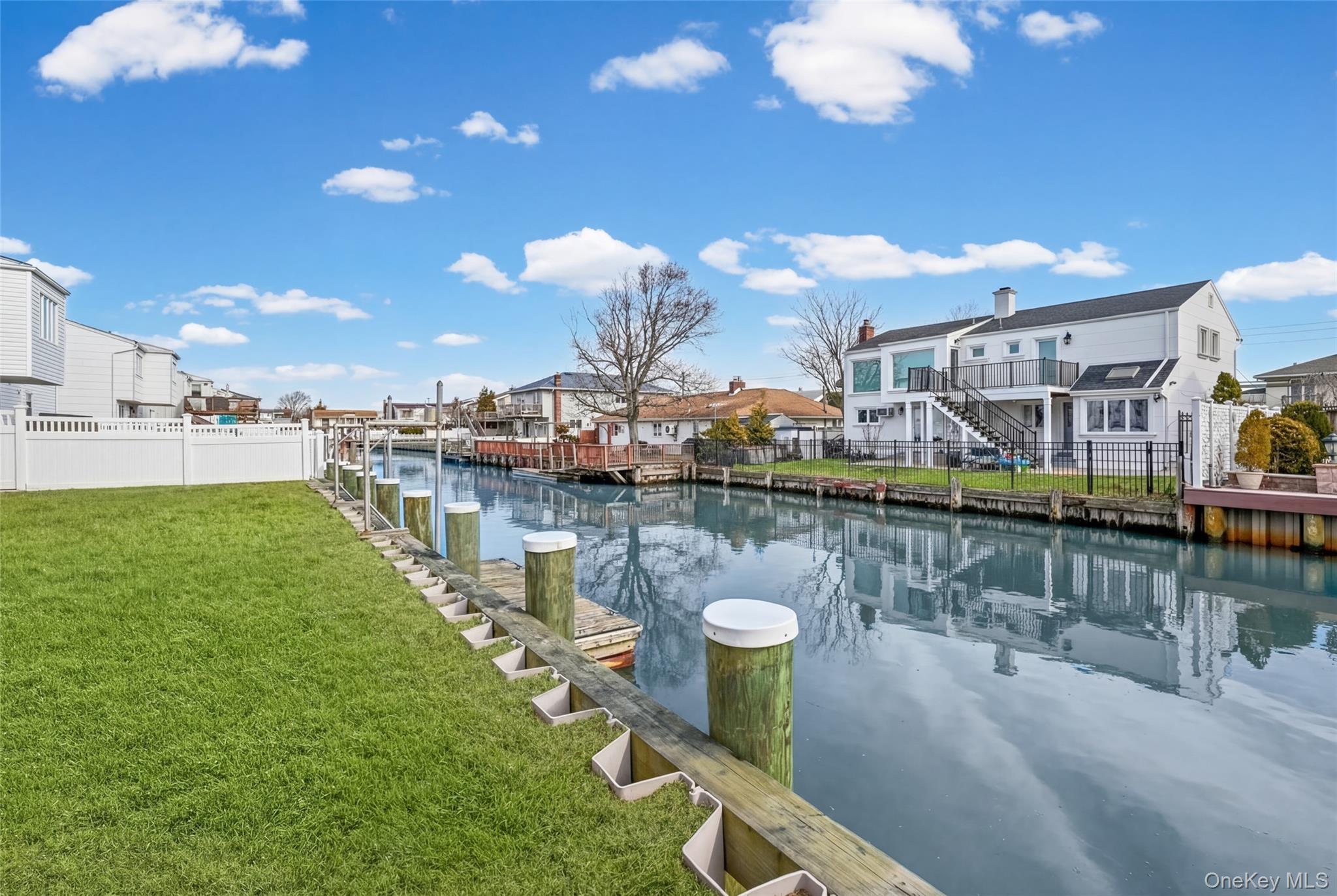 3727 Oceanside Road East Oceanside, NY 11572 - Photo 23 of 34