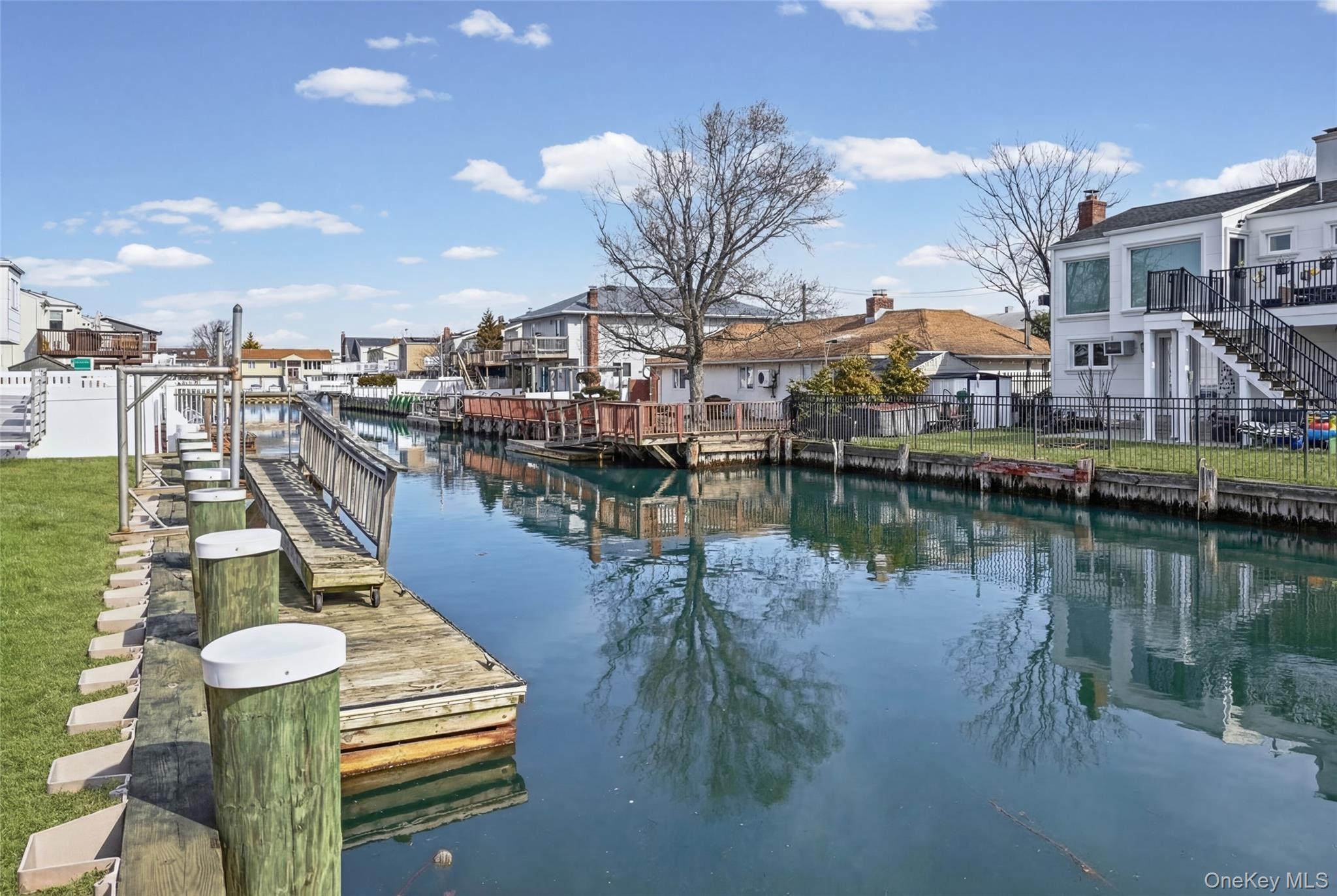 3727 Oceanside Road East Oceanside, NY 11572 - Photo 25 of 34