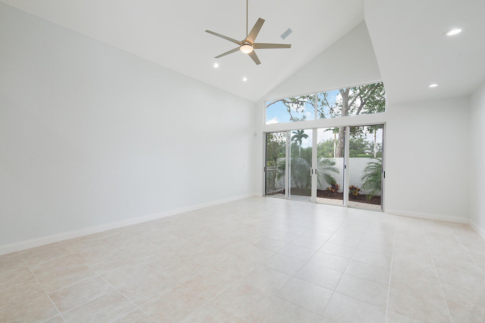 3320 Northwest 53rd Circle Boca Raton, FL 33496 - Photo 4 of 55 04_3320_NW_53rd_Circle_3_mls