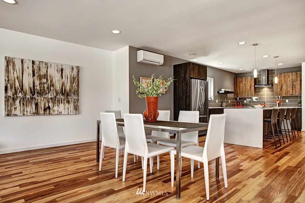 709 North 73rd Street Seattle, WA 98103 - Photo 2 of 15 Gallery Image 2