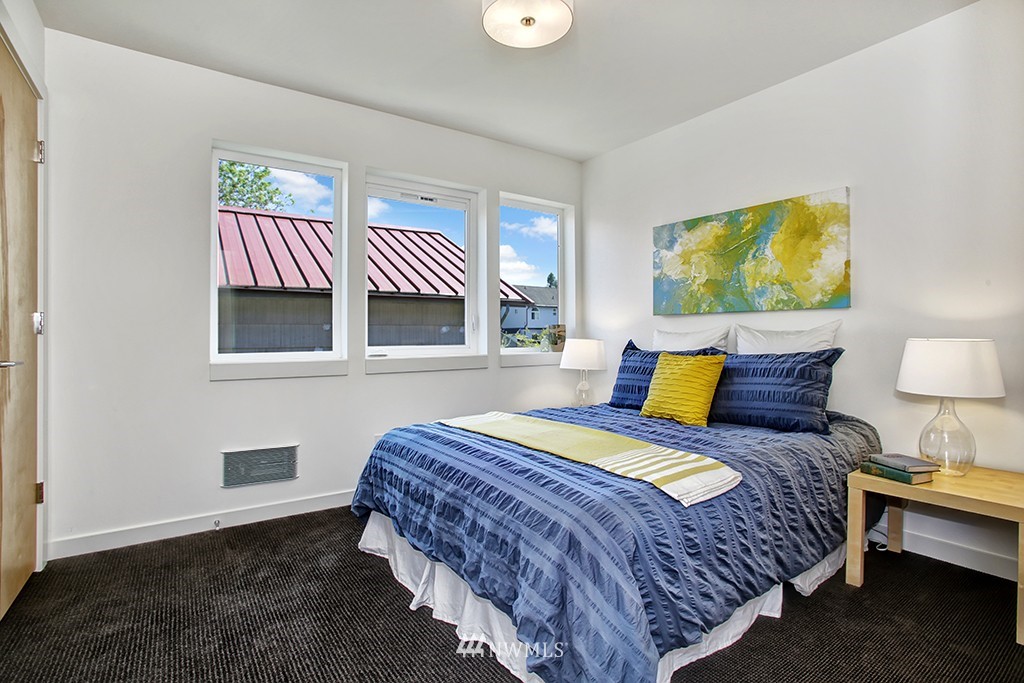 709 North 73rd Street Seattle, WA 98103 - Photo 11 of 15 Gallery Image 11