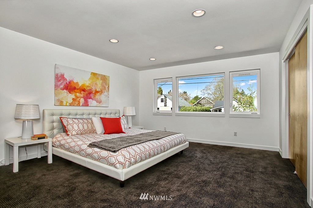 709 North 73rd Street Seattle, WA 98103 - Photo 12 of 15 Gallery Image 12