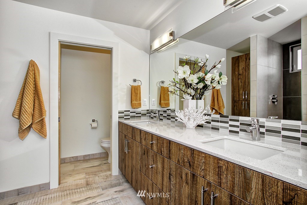709 North 73rd Street Seattle, WA 98103 - Photo 13 of 15 Gallery Image 13