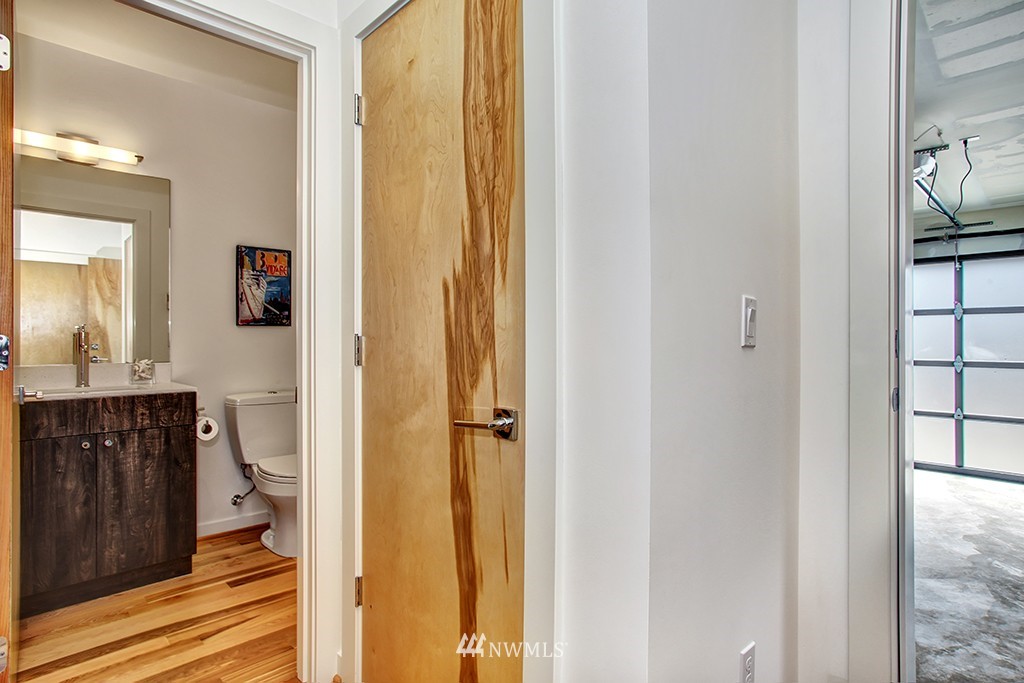 709 North 73rd Street Seattle, WA 98103 - Photo 7 of 15 Gallery Image 7