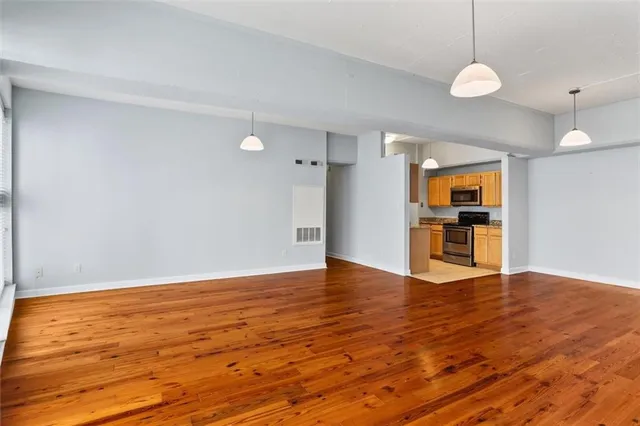 $2,500 | 333 Julia Street, Unit 407, New Orleans, LA 70130