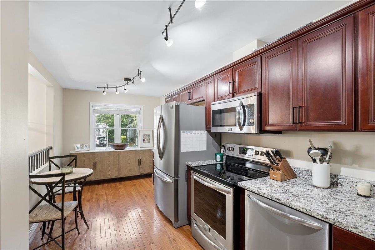 76 Cherry Hollow Road Nashua, NH 03062 - Photo 2 of 55 Gallery Image 2