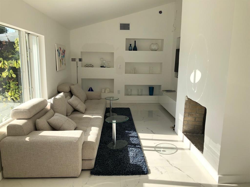 9007 Northeast 10th Avenue Miami, FL 33138 - Photo 13 of 36