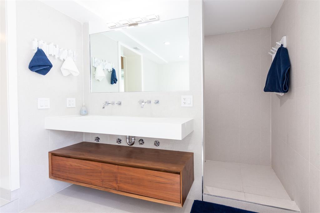 9007 Northeast 10th Avenue Miami, FL 33138 - Photo 27 of 36