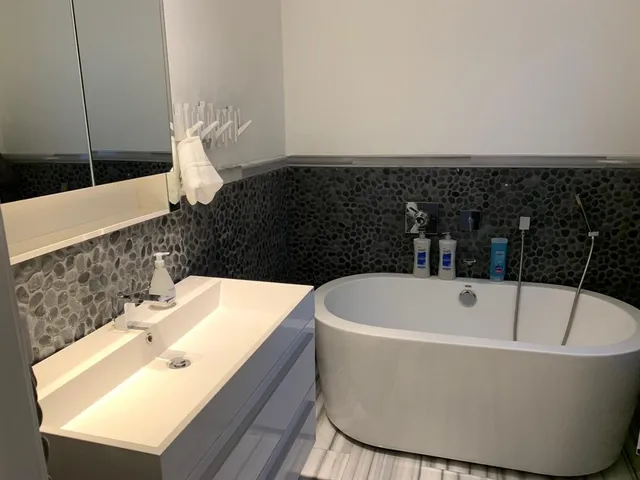 $13,450 | 9007 Northeast 10th Avenue, Miami, FL 33138