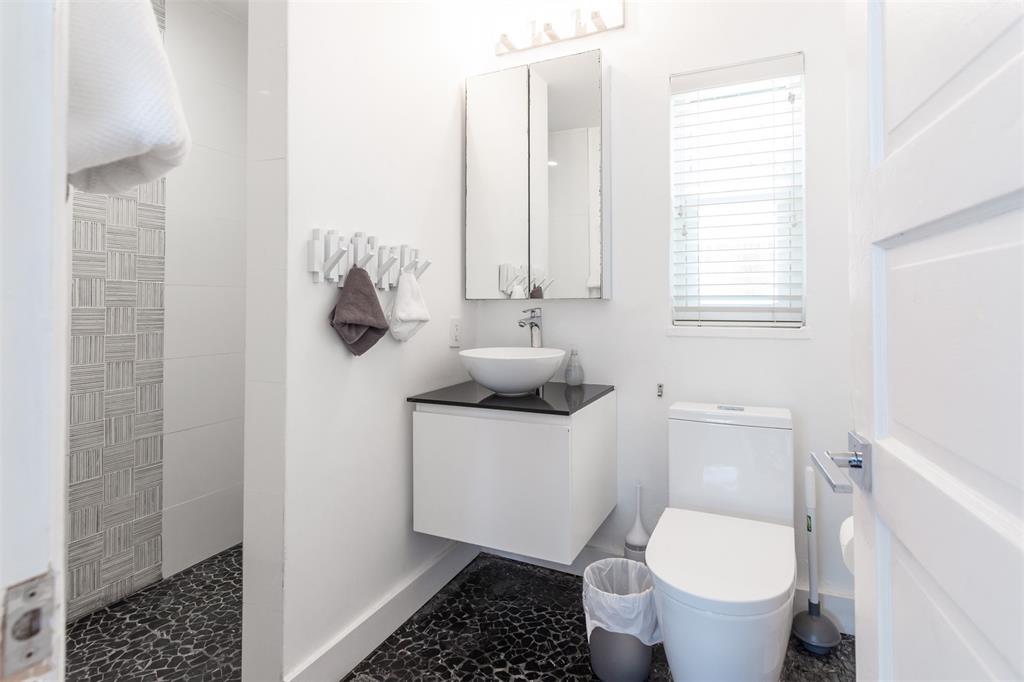 9007 Northeast 10th Avenue Miami, FL 33138 - Photo 30 of 36